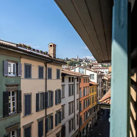 Apartament Centro Storico - Leonardo House Bergamo